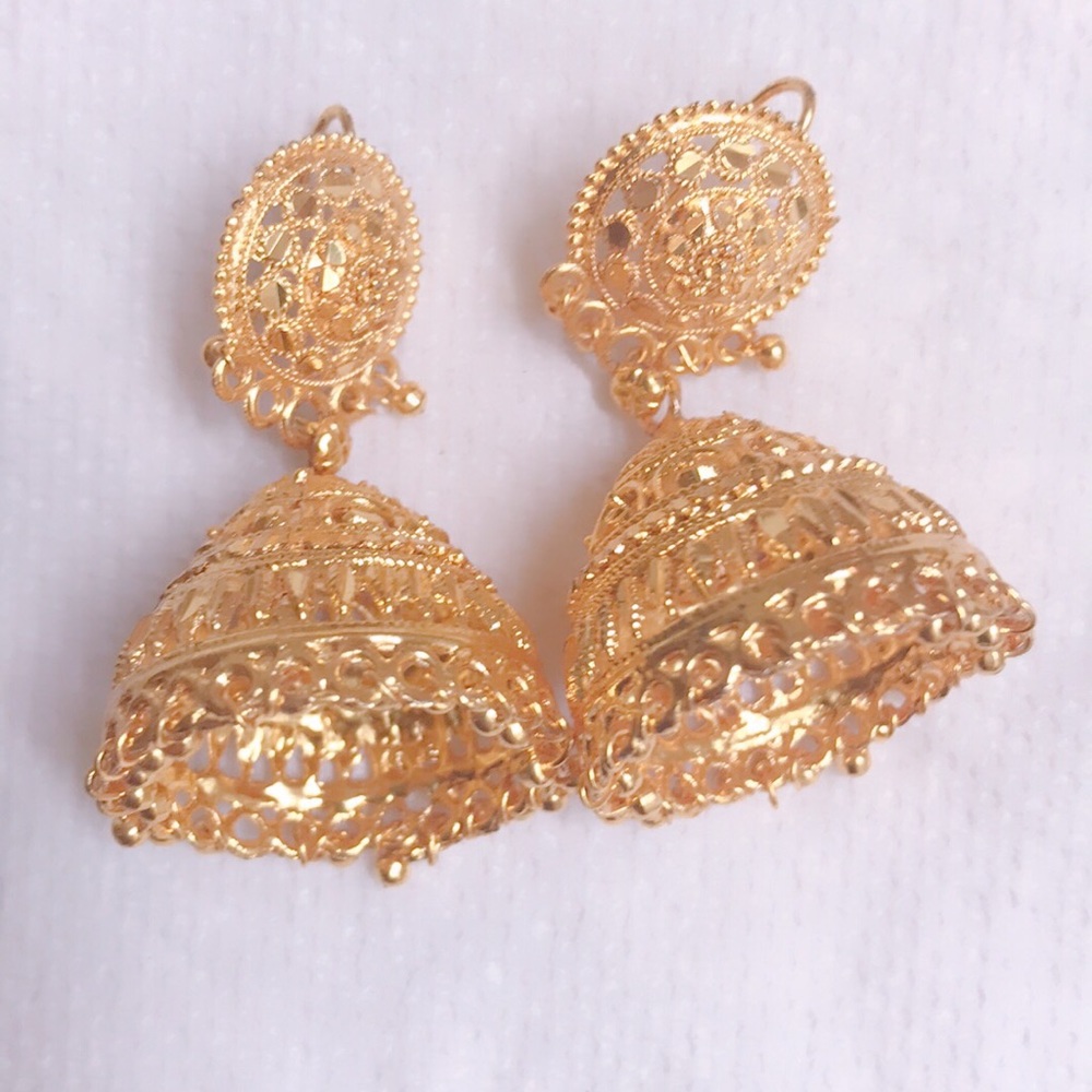 Indian Pakistani woman jewelry